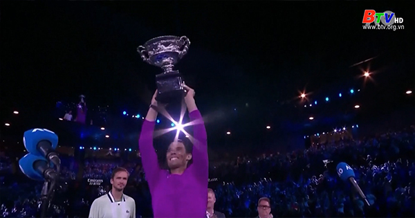 Rafael Nadal lên ngôi vô địch Australia mở rộng
