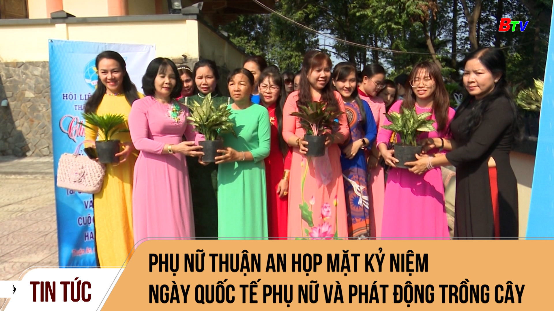 Phụ nữ Thuận An họp mặt Kỷ niệm Ngày Quốc tế Phụ nữ và phát động trồng cây