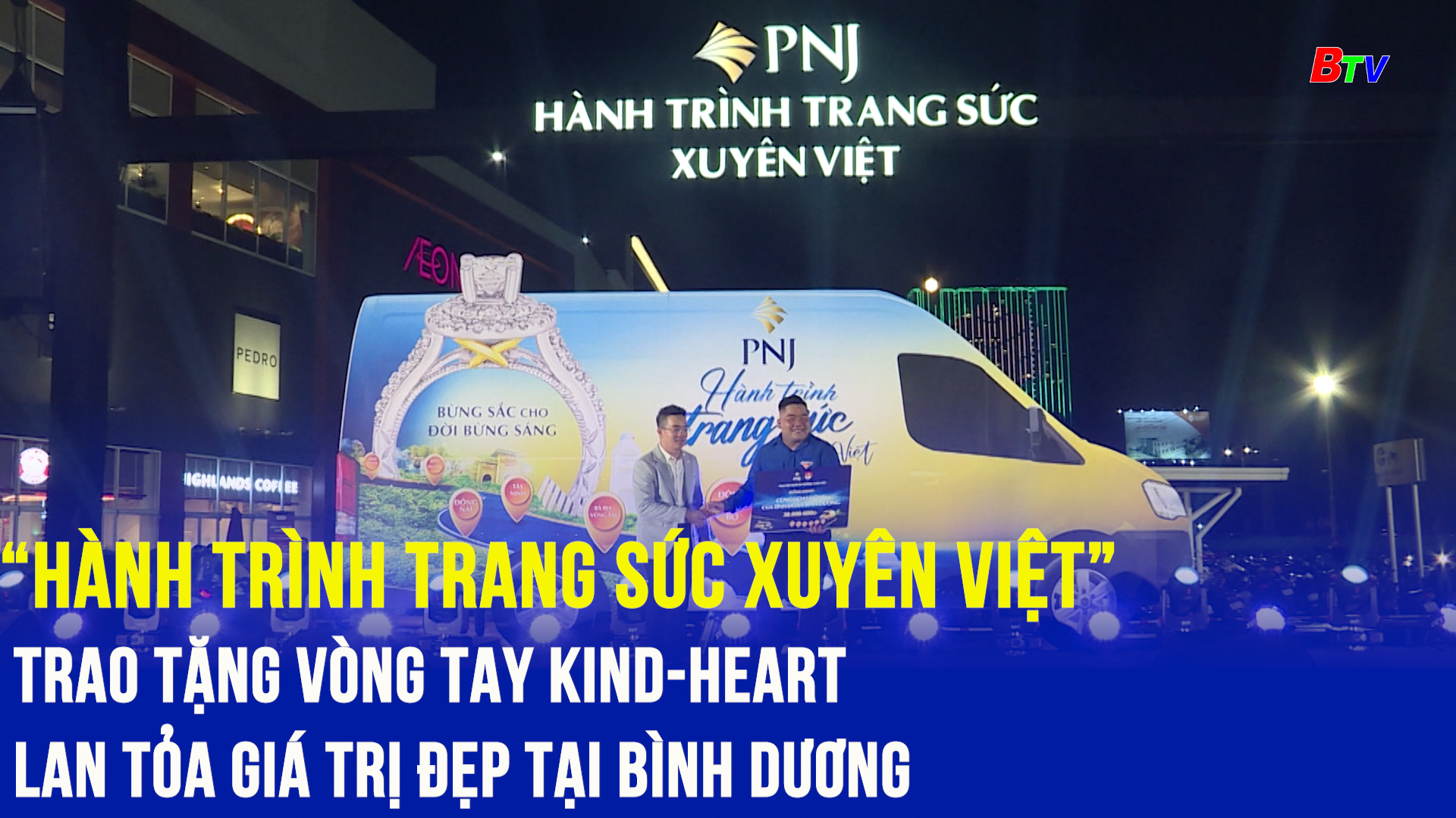 “Hành trình Trang sức xuyên Việt” trao tặng vòng tay Kind-Heart lan tỏa giá trị đẹp tại Bình Dương