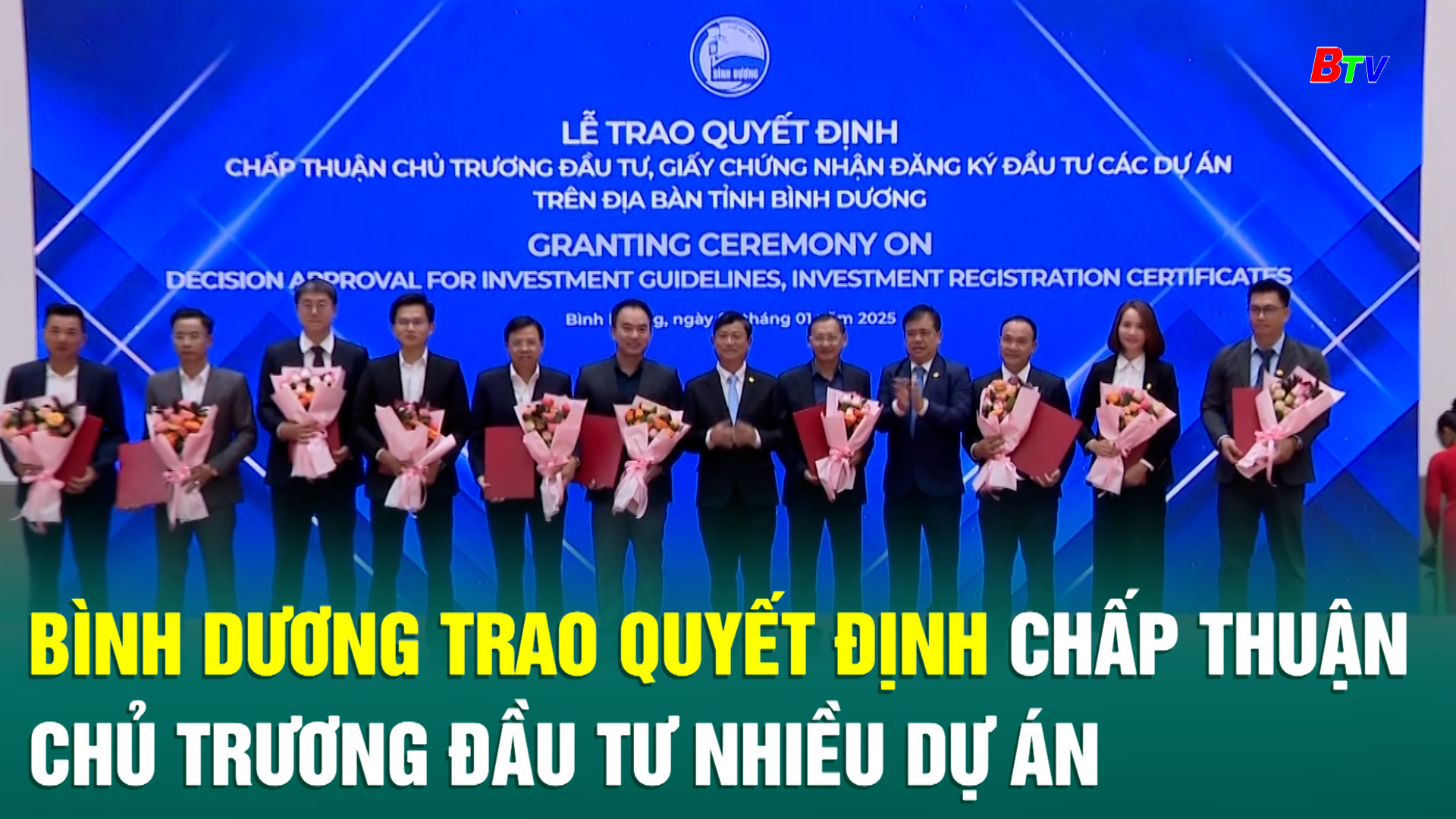 Bình Dương trao quyết định chấp thuận chủ trương đầu tư nhiều dự án