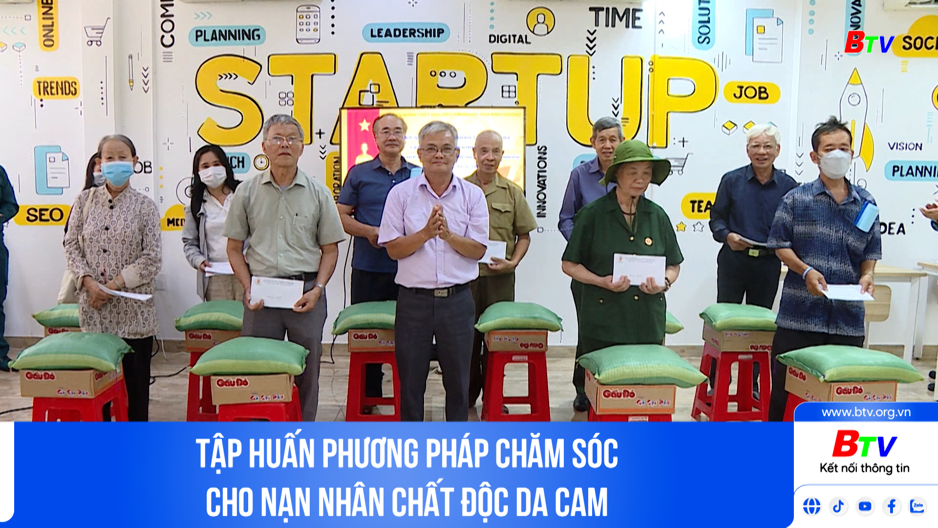 Tập huấn phương pháp chăm sóc cho nạn nhân chất độc da cam