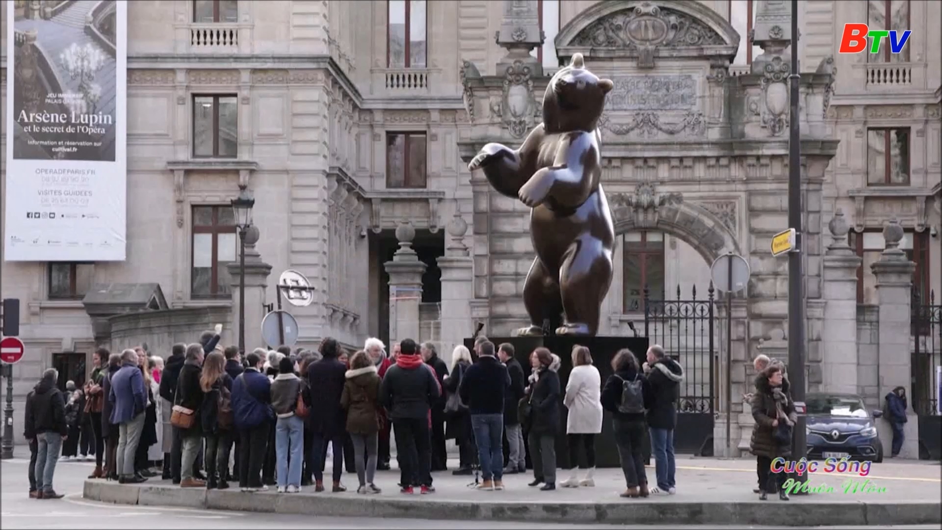 	Bất ngờ với những tác phẩm điêu khắc động vật giữa trung tâm Paris - Pháp
