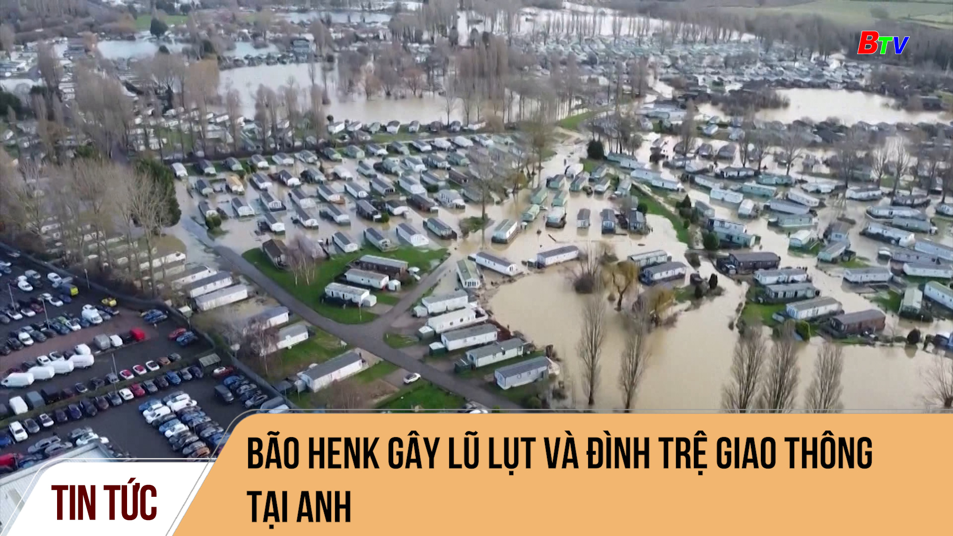 Bão Henk gây lũ lụt và đình trệ giao thông tại Anh