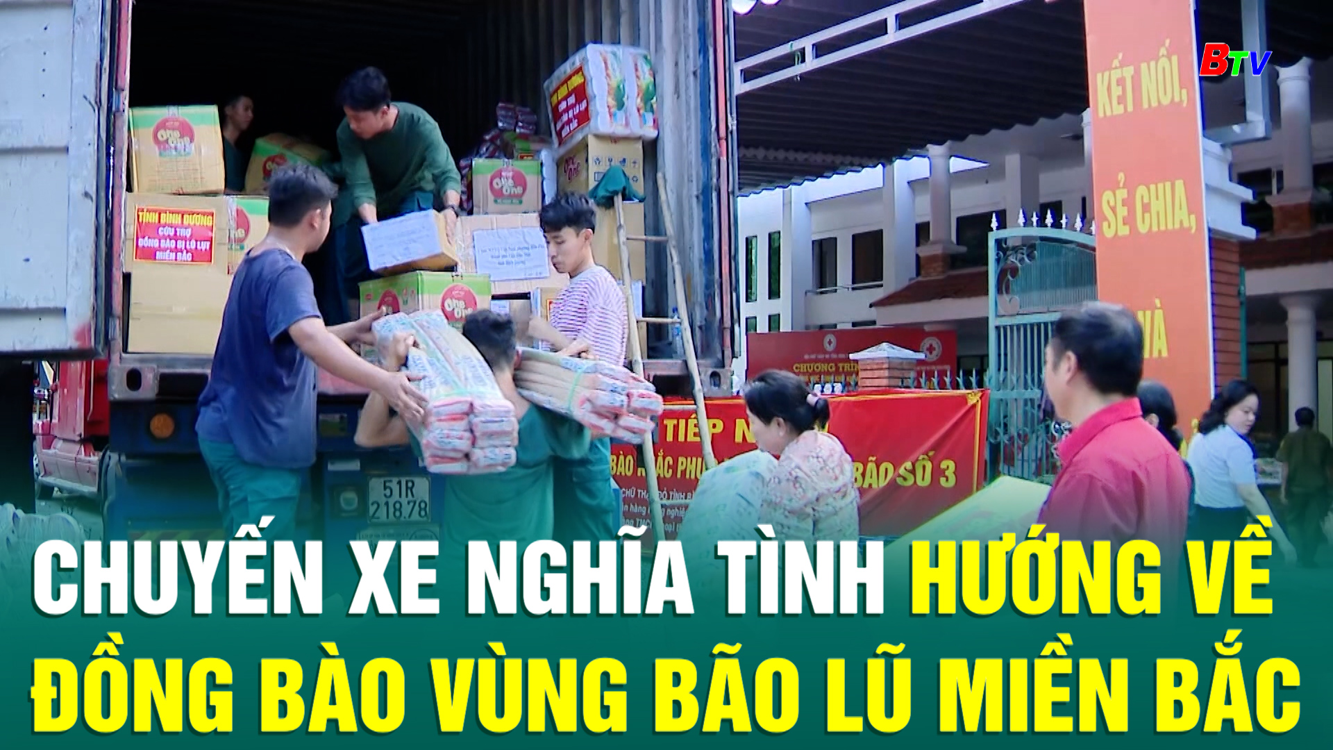 Chuyến xe nghĩa tình hướng về đồng bào vùng bão lũ miền Bắc