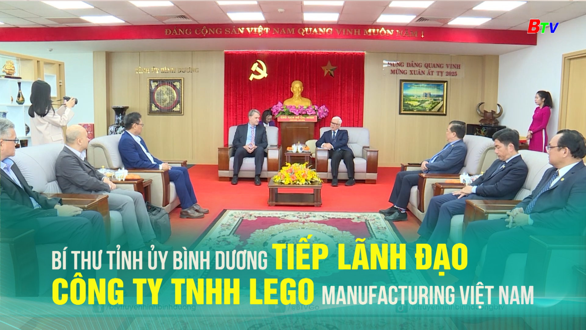 Bí thư Tỉnh ủy Bình Dương Nguyễn Văn Lợi  tiếp lãnh đạo công ty TNHH LEGO Manufacturing Việt Nam