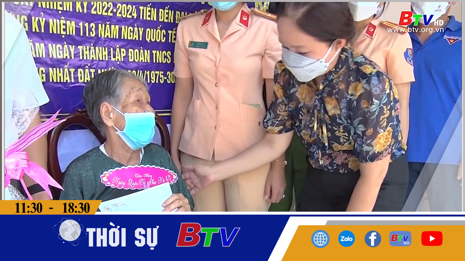 Thăm, tặng quà mẹ Việt Nam anh hùng và phụ nữ có hoàn cảnh khó khăn