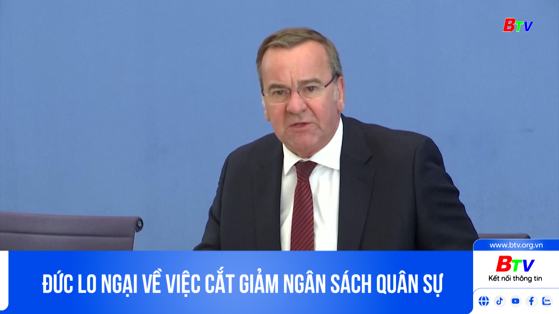 Đức lo ngại về việc cắt giảm ngân sách quân sự