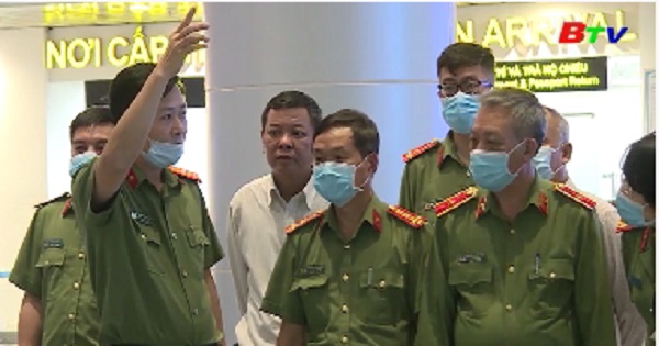 Kiểm tra công tác phòng, chống dịch tại sân bay Đà Nẵng
