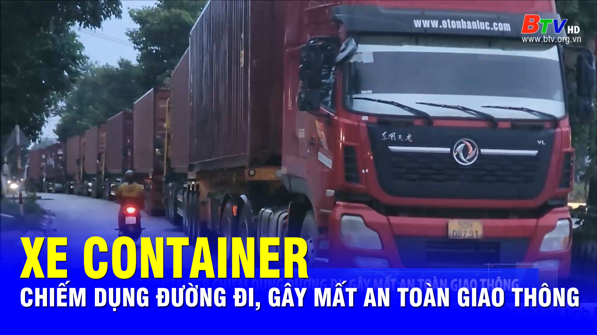 Xe container chiếm dụng đường đi, gây mất an toàn giao thông