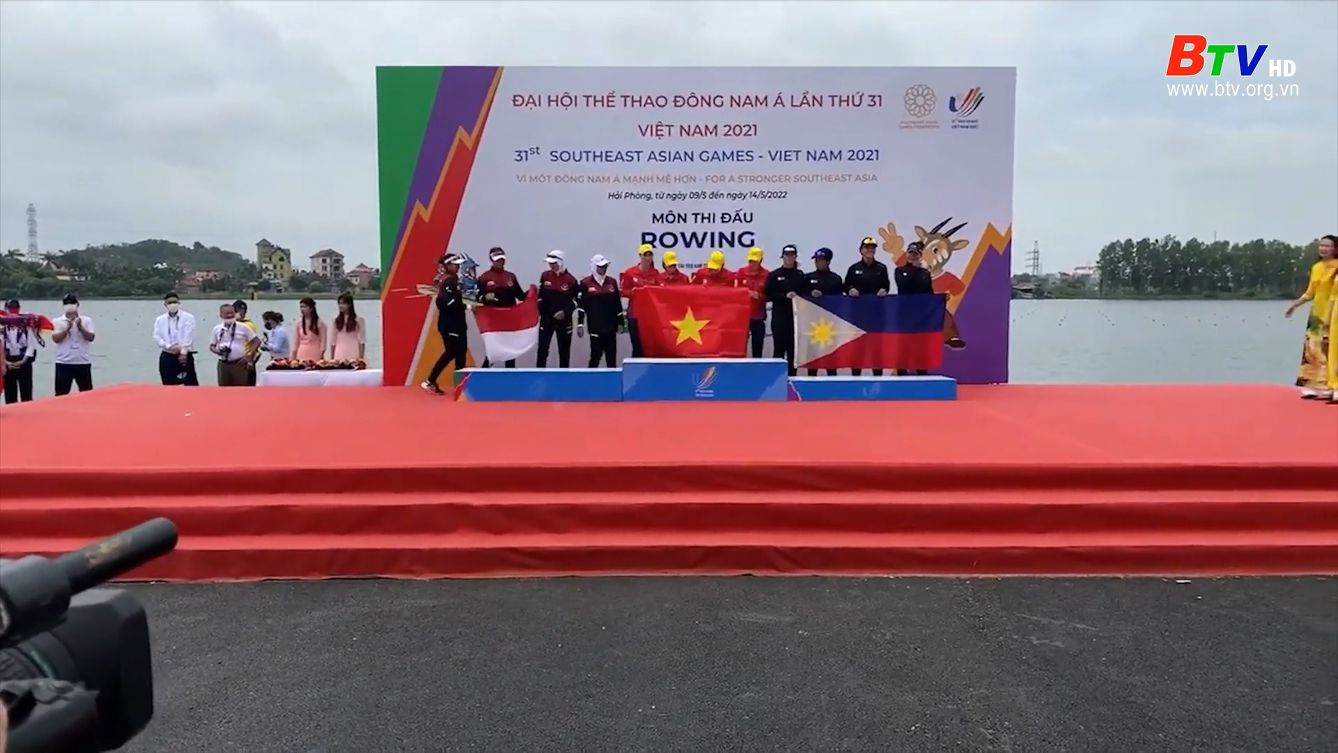 Đoàn thể thao Việt Nam dẫn đầu trên bảng xếp hạng SEA Games 31