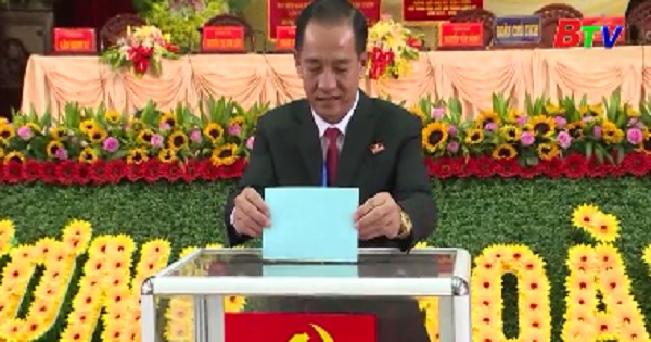 	Bế mạc Đại hội Đảng bộ Thị xã Tân Uyên lần XII (Nhiệm kỳ 2020-2025)