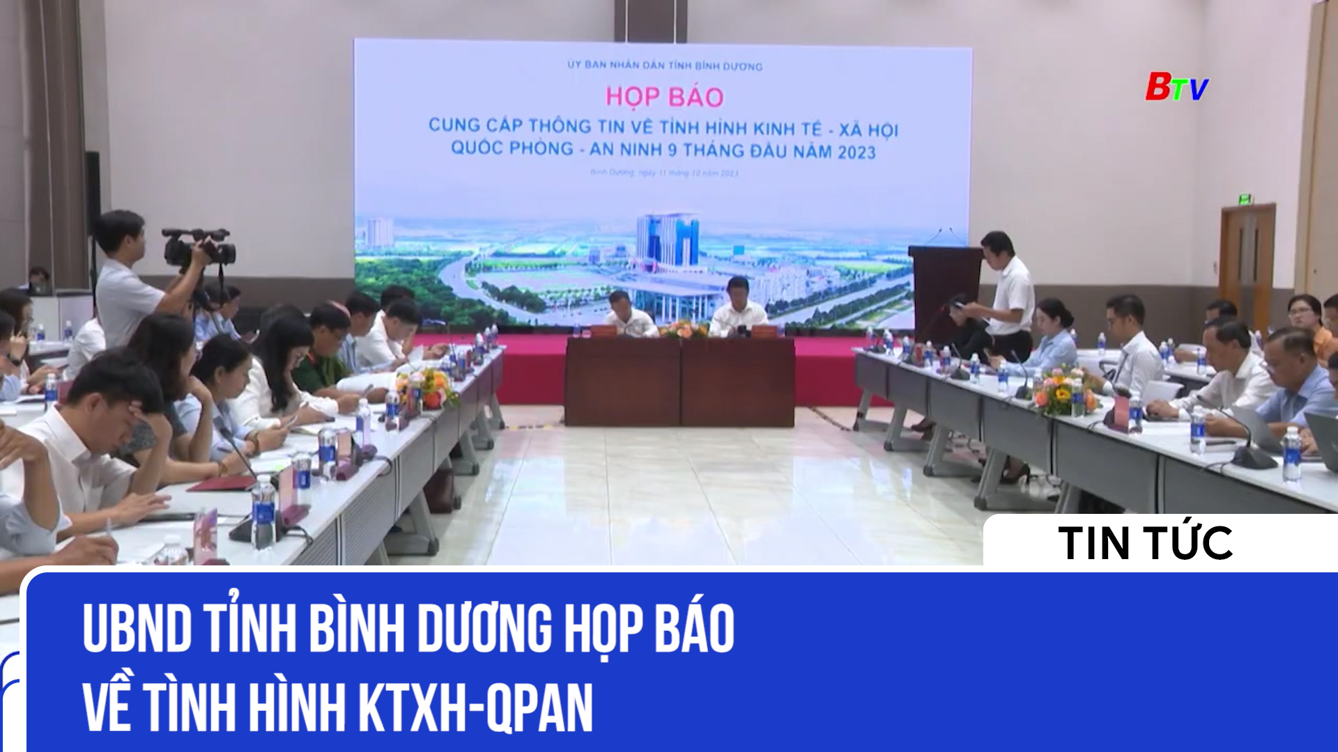 UBND tỉnh Bình Dương họp báo về tình hình KTXH-QPAN