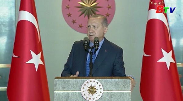 Tổng thống Thổ Nhĩ Kỳ Erdogan cam kết sớm ổn định tình hình