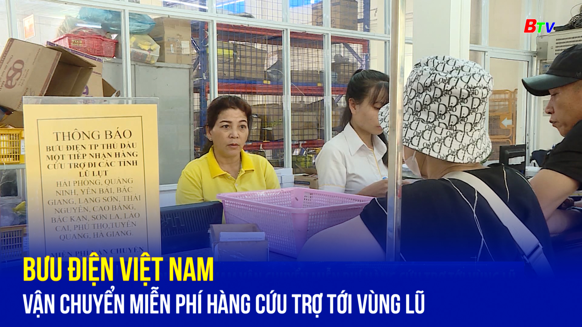 Bưu điện Việt Nam vận chuyển miễn phí hàng cứu trợ tới vùng lũ