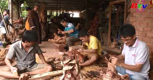 Làng nghề điêu khắc gỗ ở Bình Dương