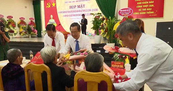 Thị xã Tân Uyên họp mặt kỷ niệm Ngày thành lập Quân đội Nhân dân Việt Nam