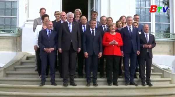 Đức và Pháp nhất trí thiết lập ngân sách chung của Eurozone