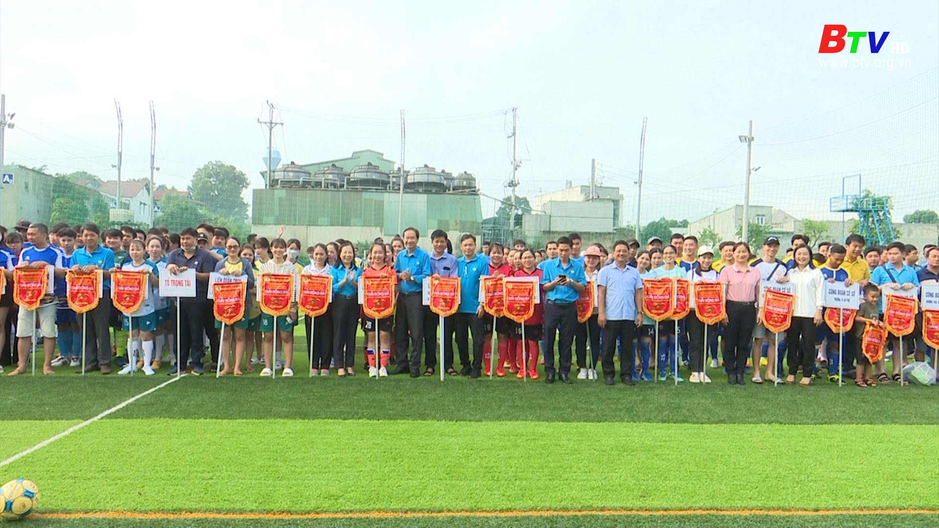 Liên đoàn lao động thành phố Thuận An tổ chức giải bóng đá mini công nhân viên chức lao động 2023