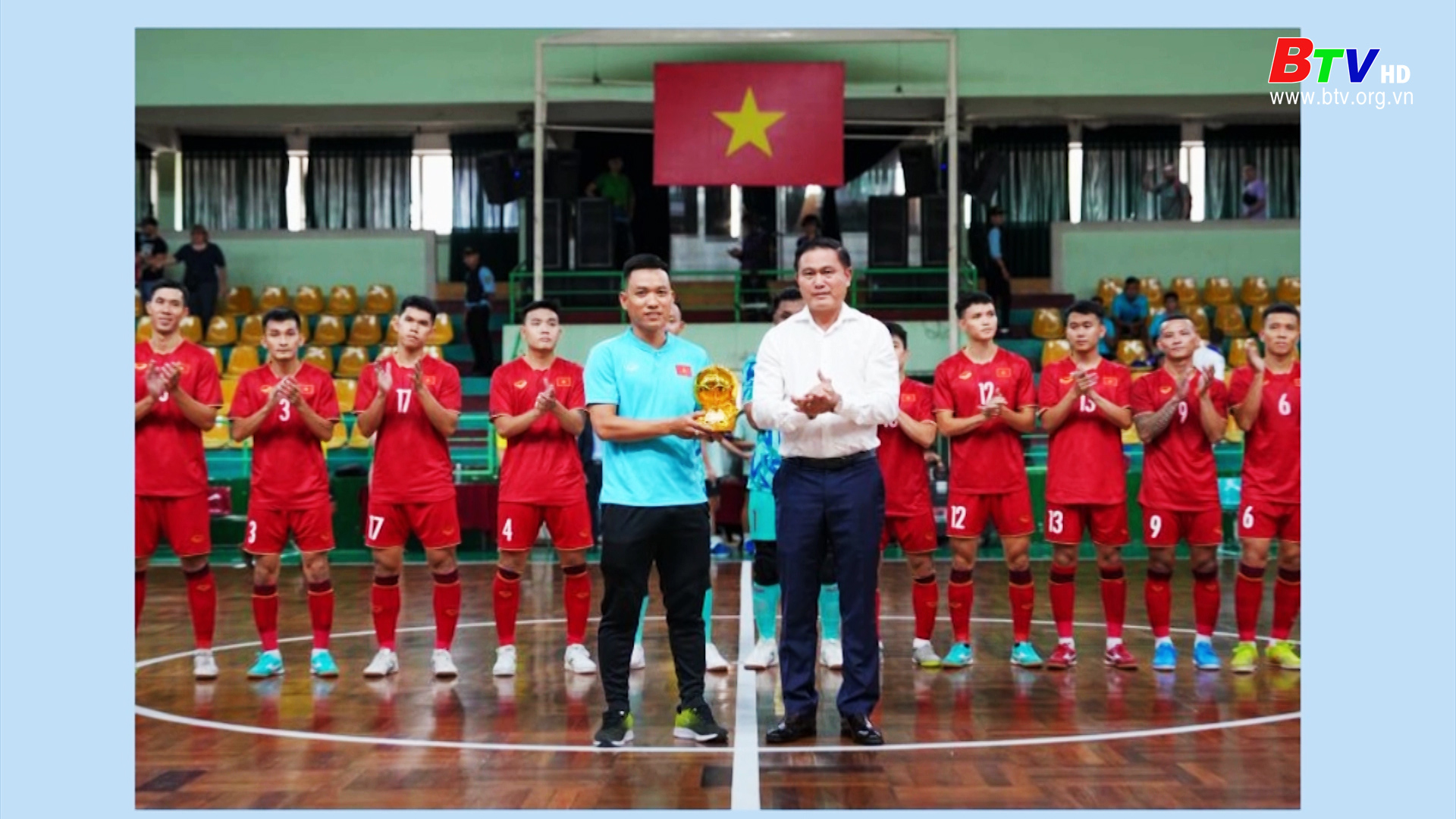 VFF tri ân chia tay tuyển thủ Futsal Trần Văn Vũ