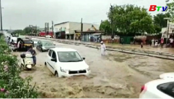 New Delh chịu ảnh hưởng nặng nề bởi lũ lụt