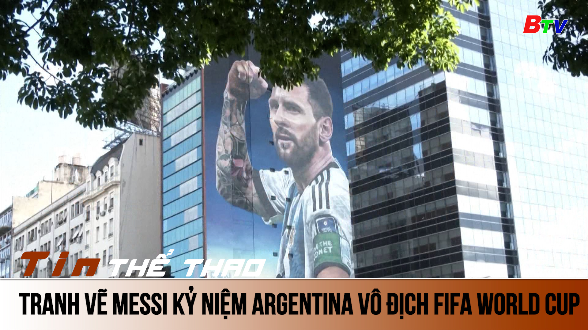 Tranh vẽ Messi kỷ niệm 1 năm Argentina vô địch FIFA World Cup | Tin Thể thao 24h	