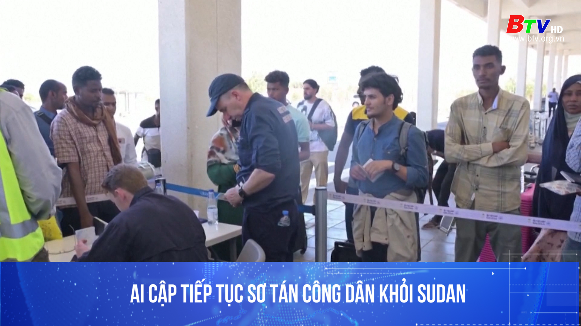 Ai Cập tiếp tục sơ tán công dân khỏi Sudan	