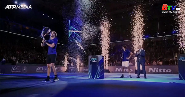 Alexander Zverev vô địch Giải quần vợt ATP Finals 2021