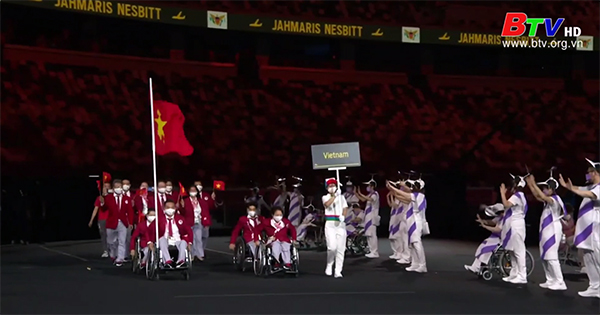 Đoàn thể thao Việt Nam tại Lễ khai mạc Paralympic Tokyo 2020
