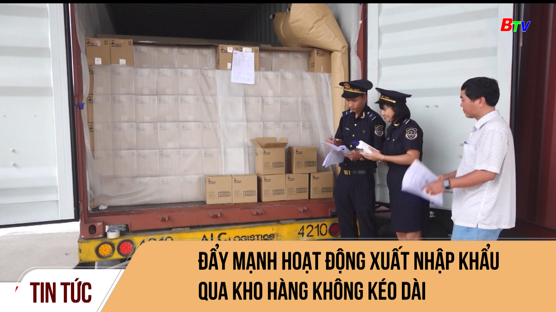 Đẩy mạnh hoạt động xuất nhập khẩu qua kho hàng không kéo dài	