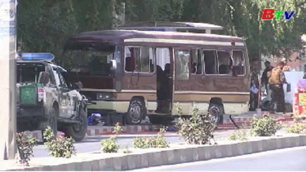 Đánh bom liên hoàn tại Kabul gây nhiều thương vong