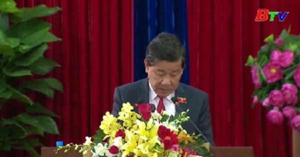 Chủ tịch UBND tỉnh Bình Dương phát biểu giải trình tại kỳ họp HĐND tỉnh