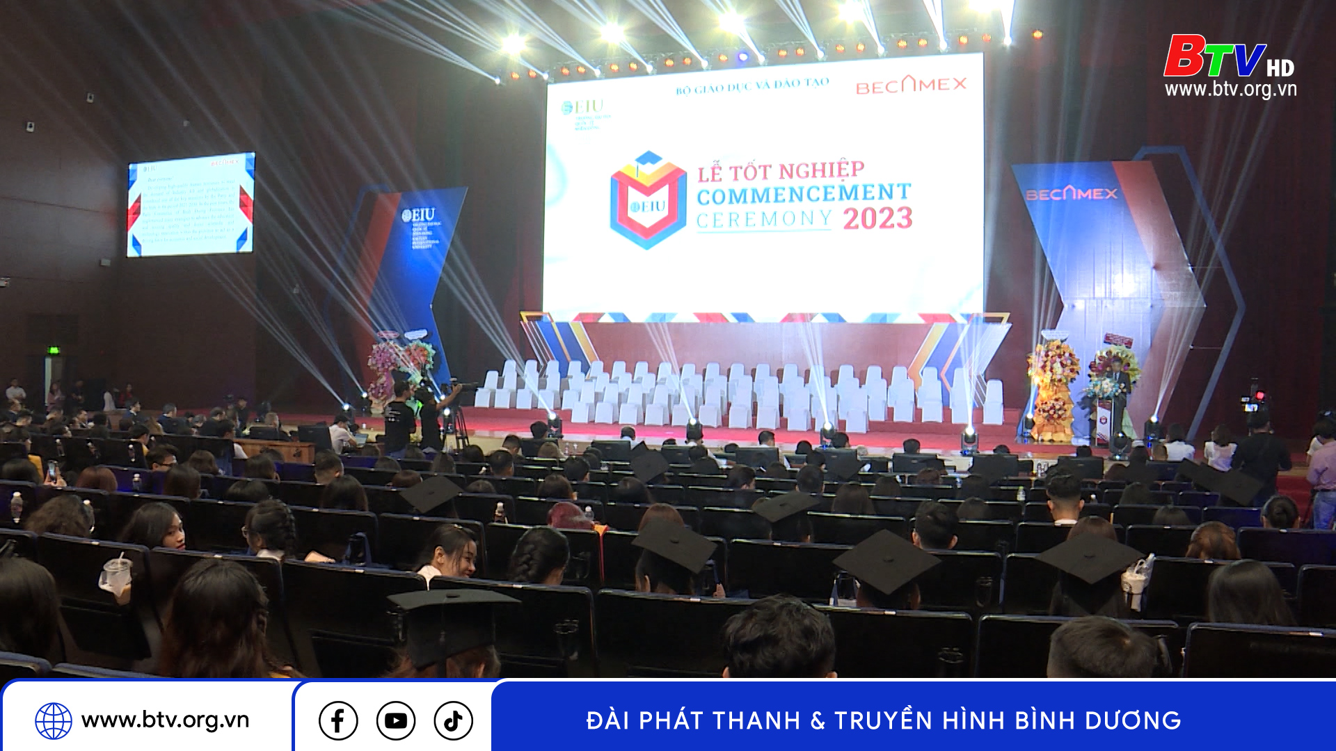 Trường Đại học Quốc tế Miền đông tổ chức lễ tốt nghiệp năm 2023