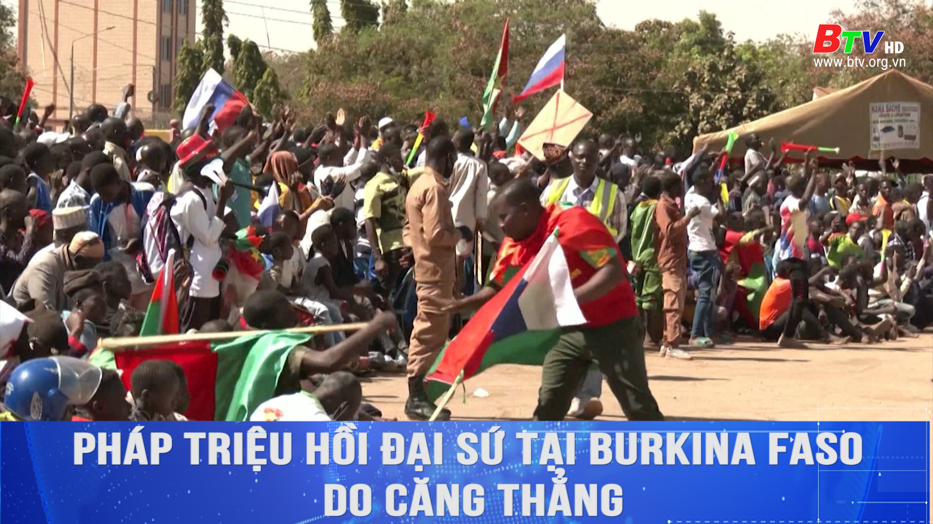 Pháp triệu hồi đại sứ tại Burkina Faso do căng thẳng	