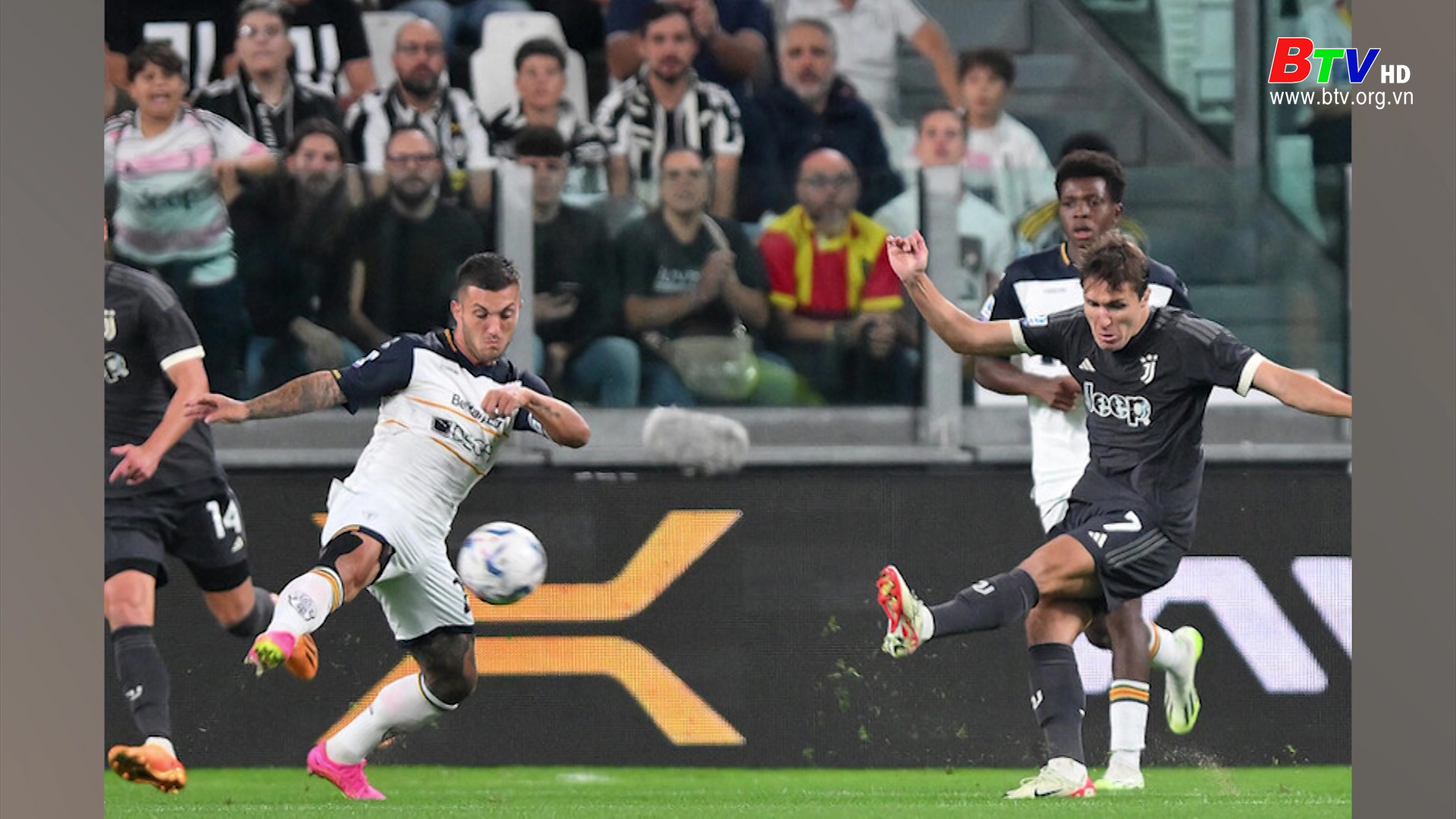 Vòng 6 Serie A: Juventus 1-0 Lecce