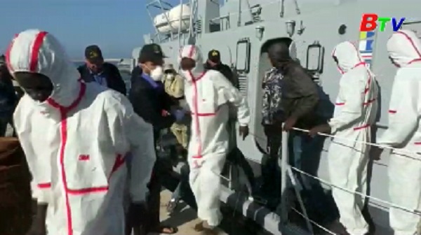 Hàng chục người thiệt mạng do chìm thuyền ngoài khơi Lybia