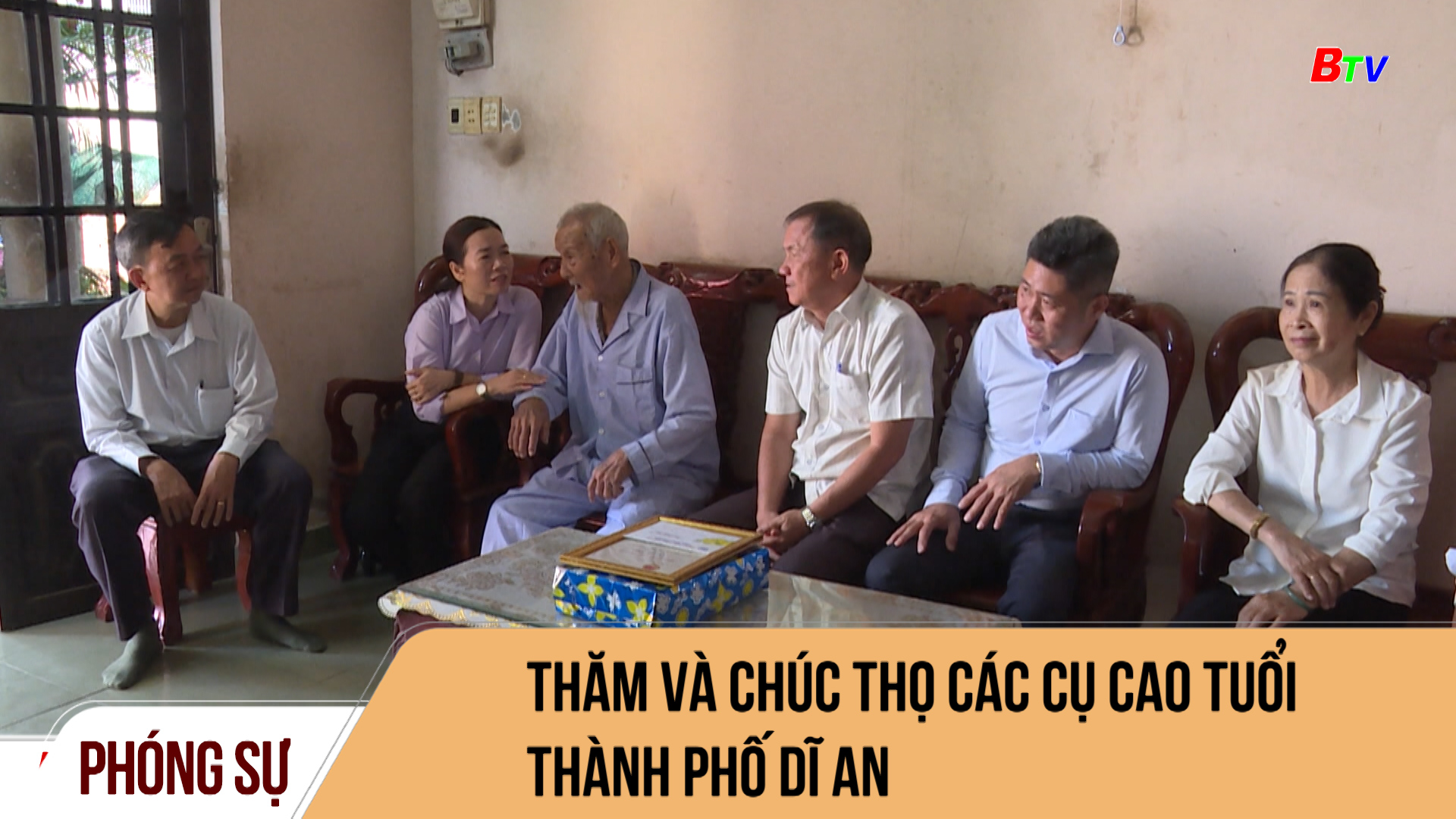 Thăm và chúc thọ các cụ cao tuổi thành phố Dĩ An	