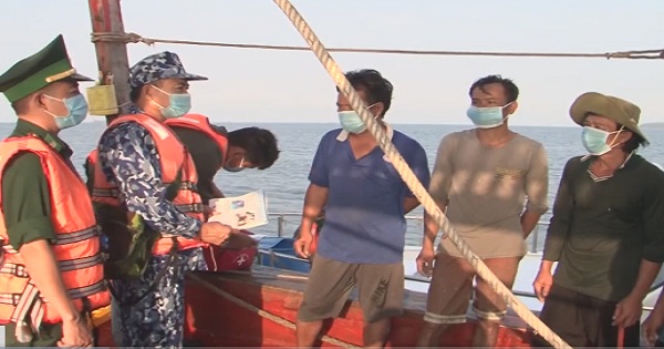 Việt Nam đối mặt với 4 nguy cơ bùng phát dịch COVID-19