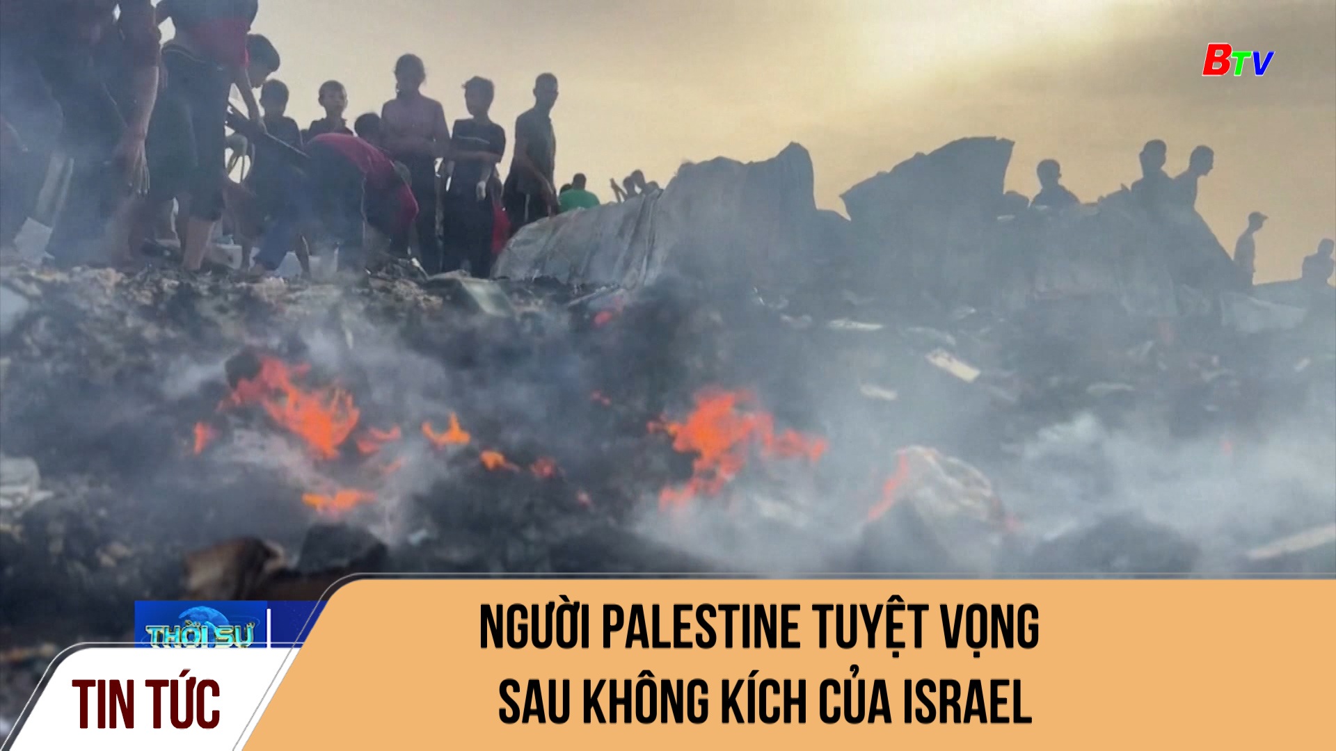 Người Palestine tuyệt vọng sau không kích của Israel	