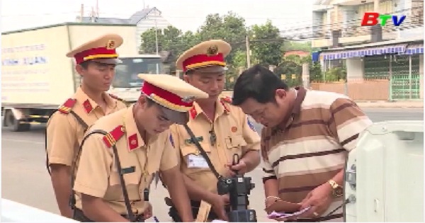 Cao điểm tổng kiểm tra các loại xe trên các tuyến đường