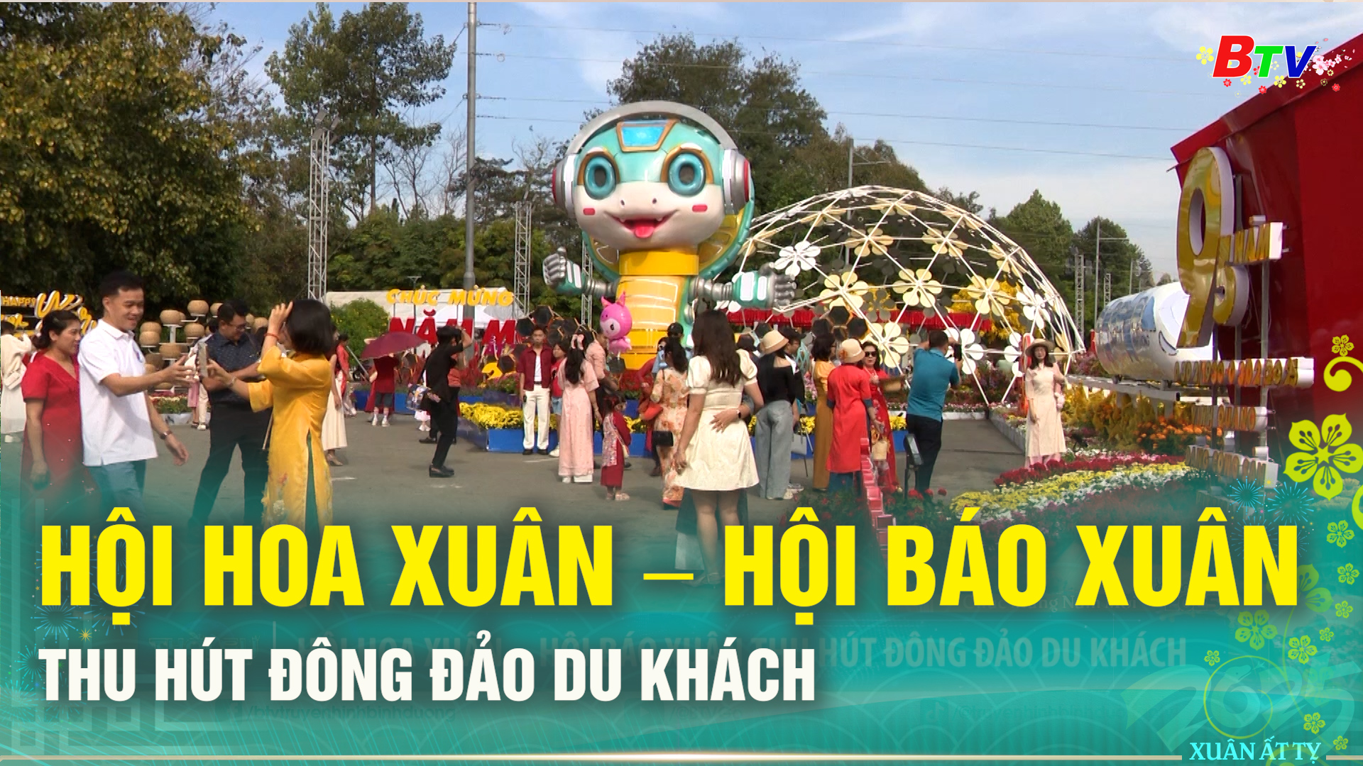 Hội hoa Xuân – Hội báo Xuân thu hút đông đảo du khách	