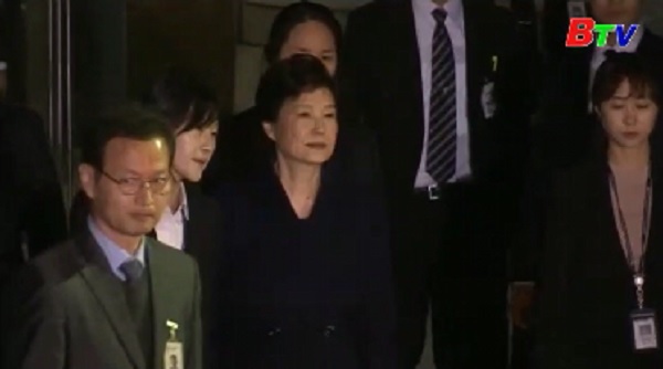 Cựu Tổng thống Hàn Quốc Park Geun-hye bị bắt