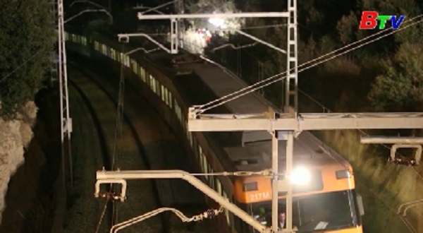 Tai nạn đường sắt tại Tây Ban Nha, 100 người bị thương