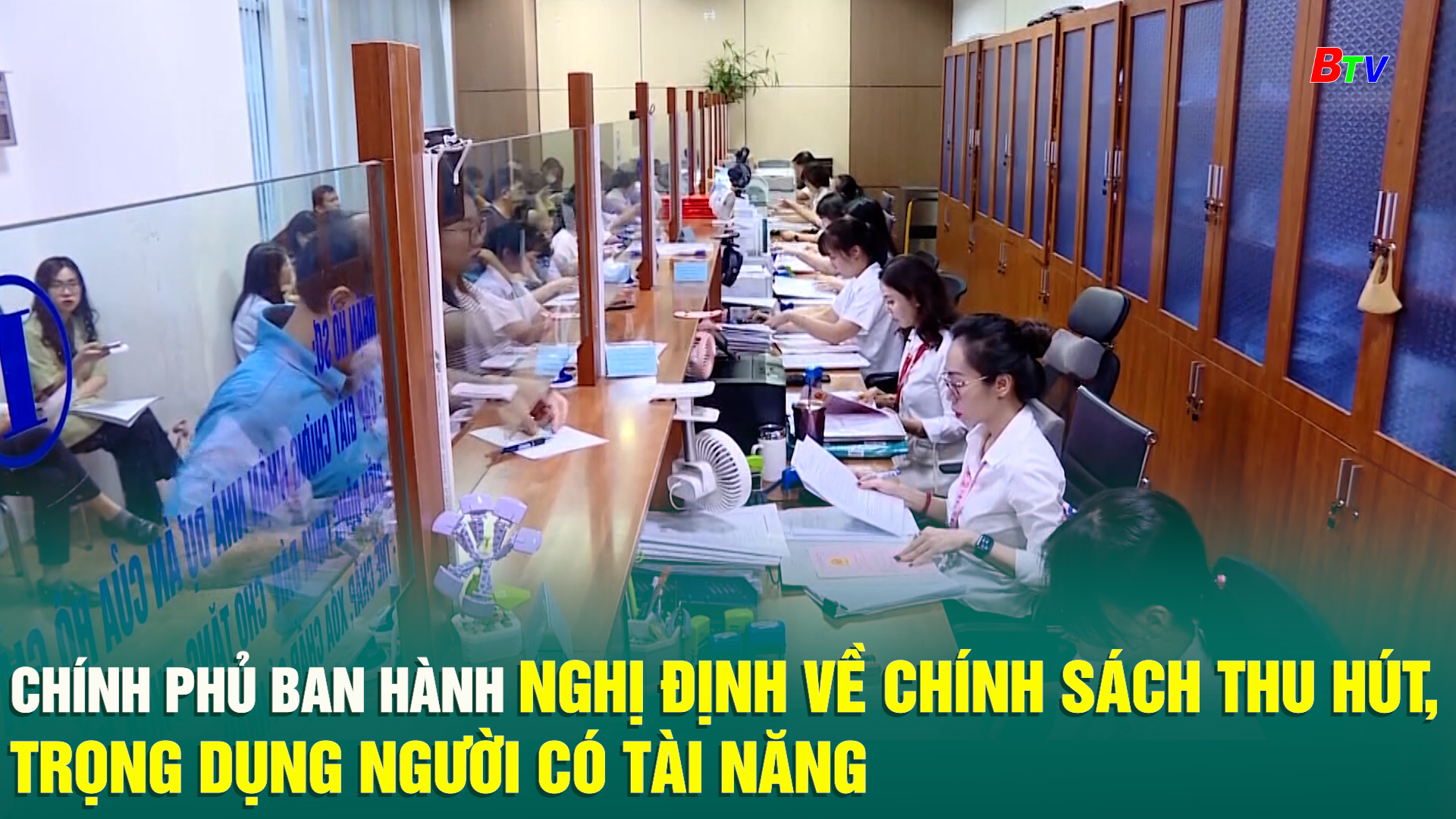 Chính phủ ban hành Nghị định về chính sách thu hút, trọng dụng người có tài năng