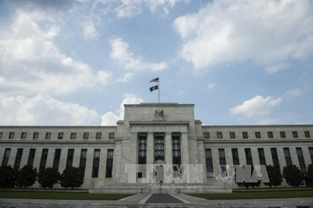 Fed giữ nguyên lãi suất cơ bản