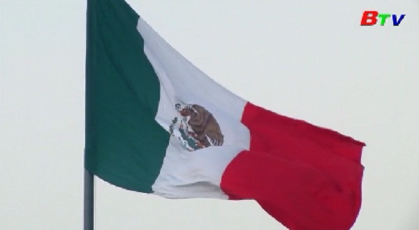 Mexico cân nhắc việc tăng cường biện pháp kìm hãm dòng người di cư