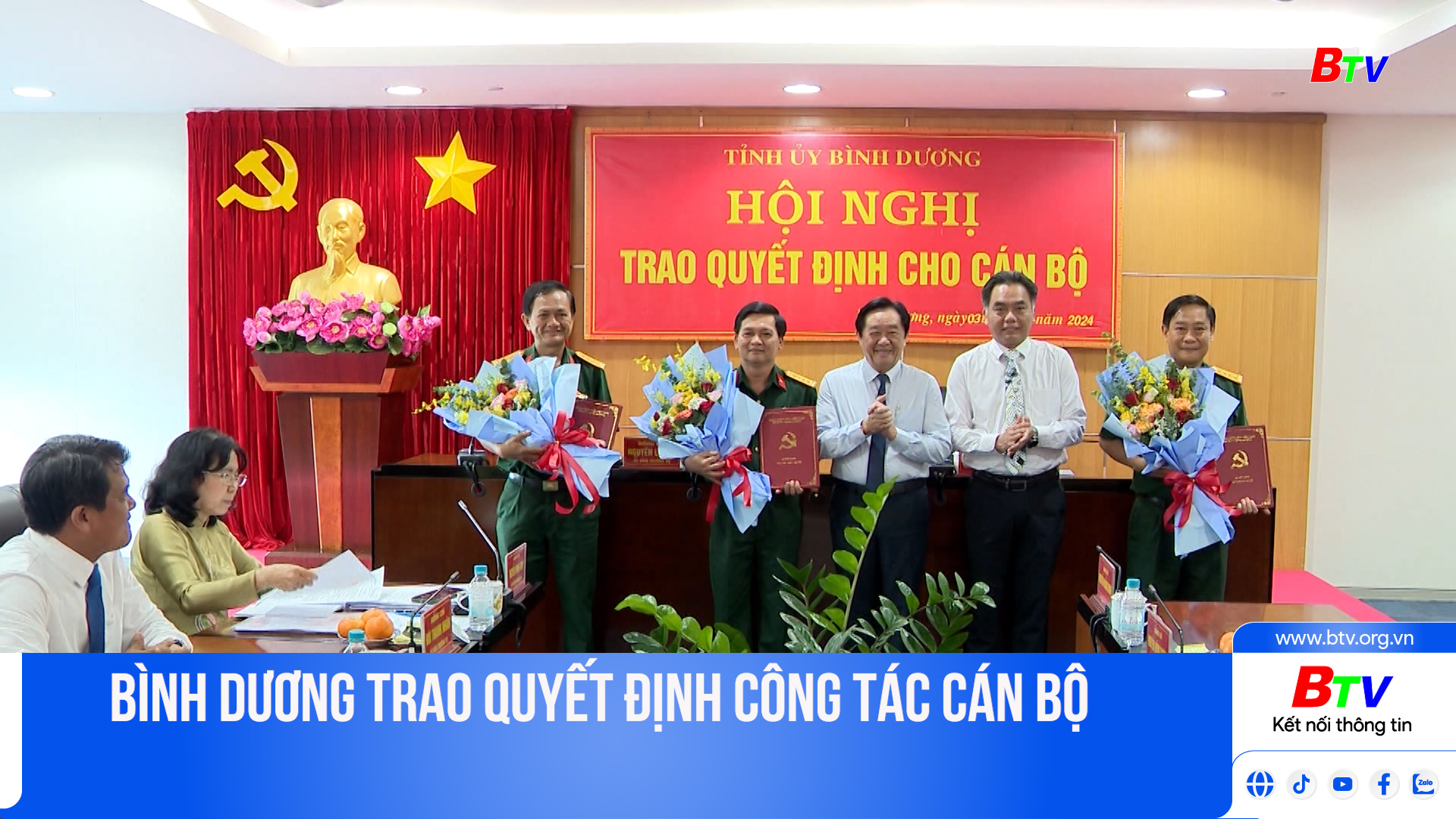 Bình Dương trao quyết định công tác cán bộ