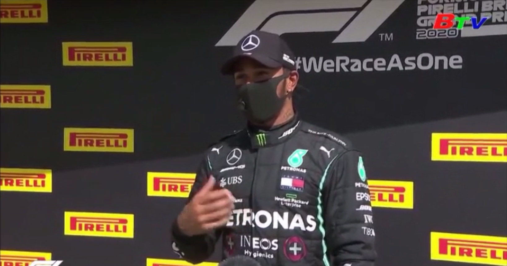 Lewis Hamilton lập kỷ lục tại Silverstone