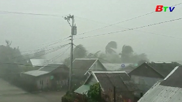 Philippines sơ tán hàng nghìn người trước bão