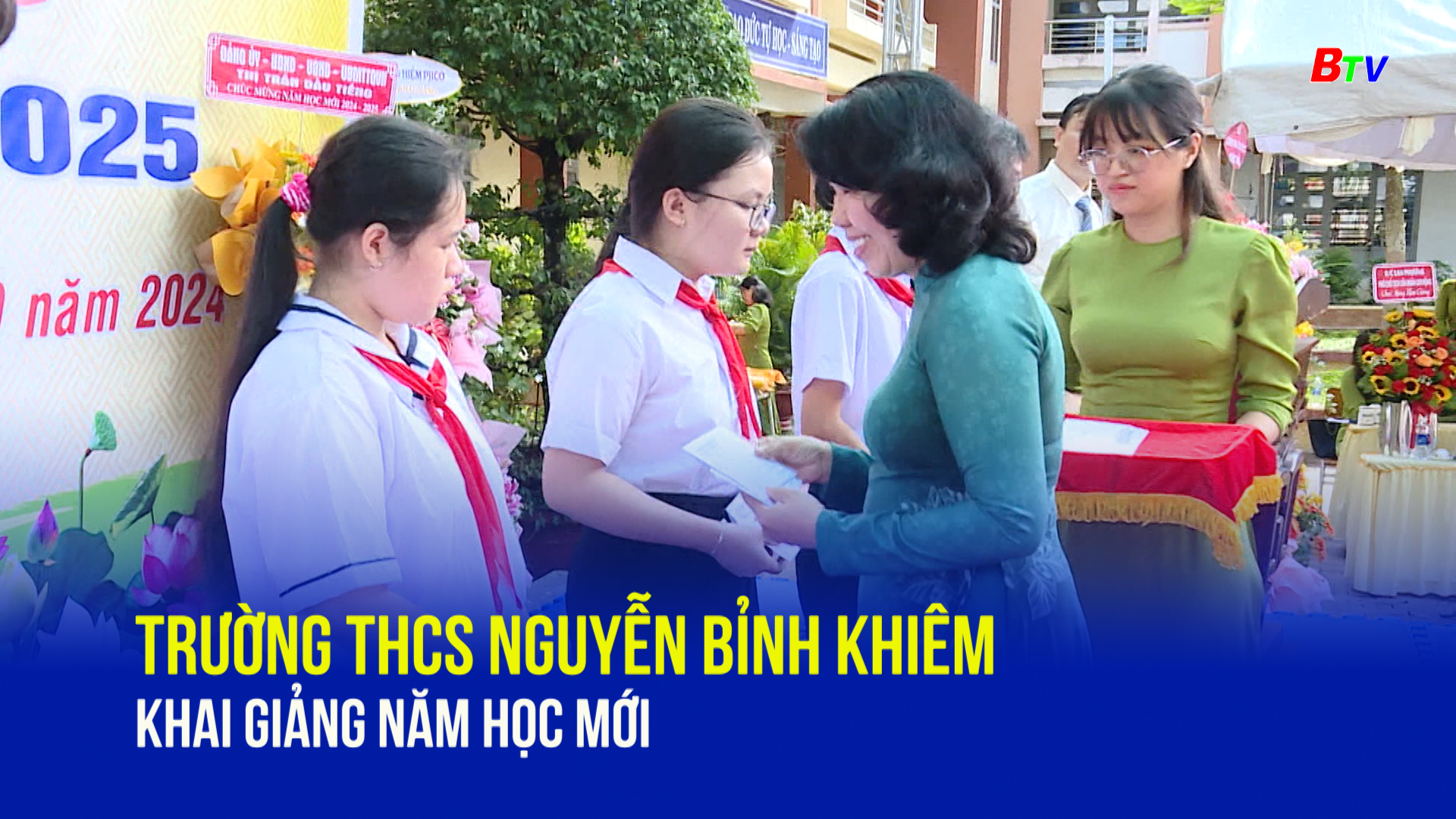 Trường THCS Nguyễn Bỉnh Khiêm khai giảng năm học mới