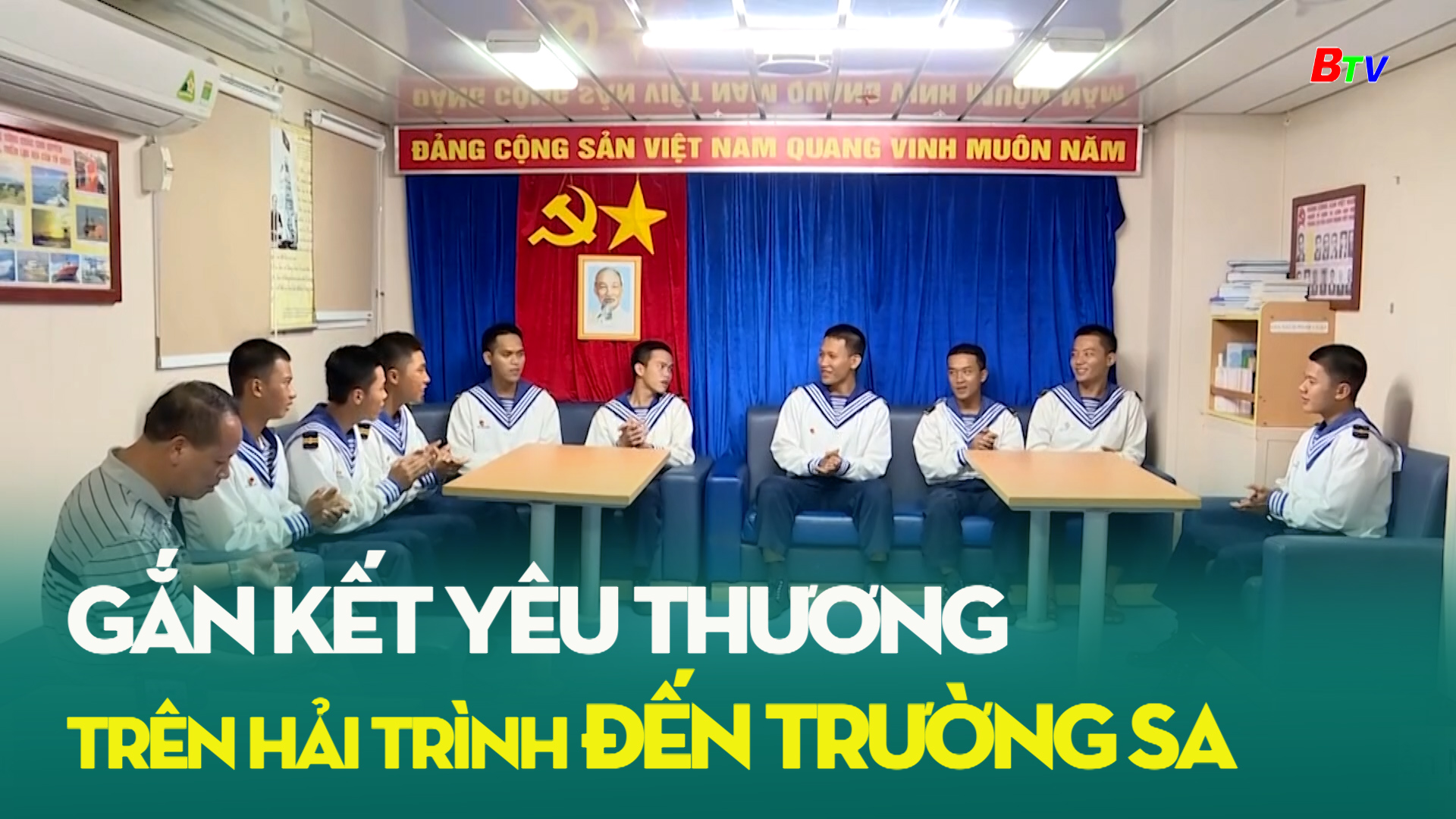 Gắn kết yêu thương trên hải trình đến Trường Sa